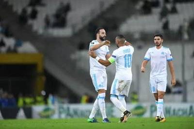 今夜法甲焦点战，上海海港回应争议，压力陡增，数据趋势出现新变化的简单介绍